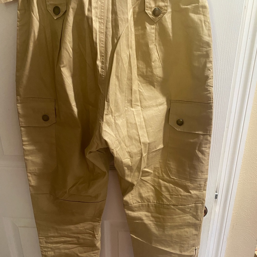 L'ATISTE Khaki Button-Up Jumpsuit - Picture 6 of 6
